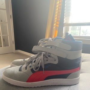 Pair if used Puma Sky 2